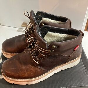 Bottines Levi's Neuves en Cuir et Suède avec Fourrure - Taille 7.5 US / 39 EU
